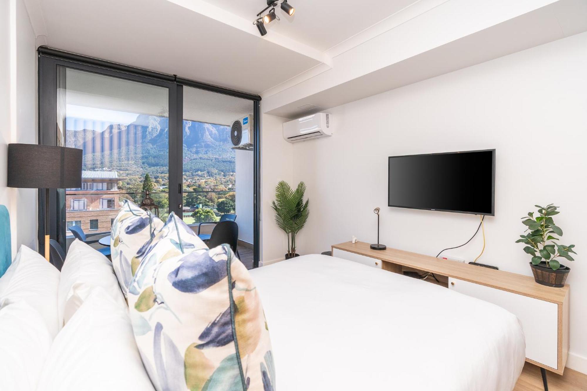 Newlands Peak Living *